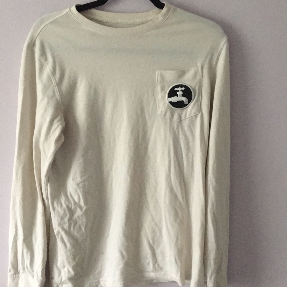 Water faucet pocket long sleeve